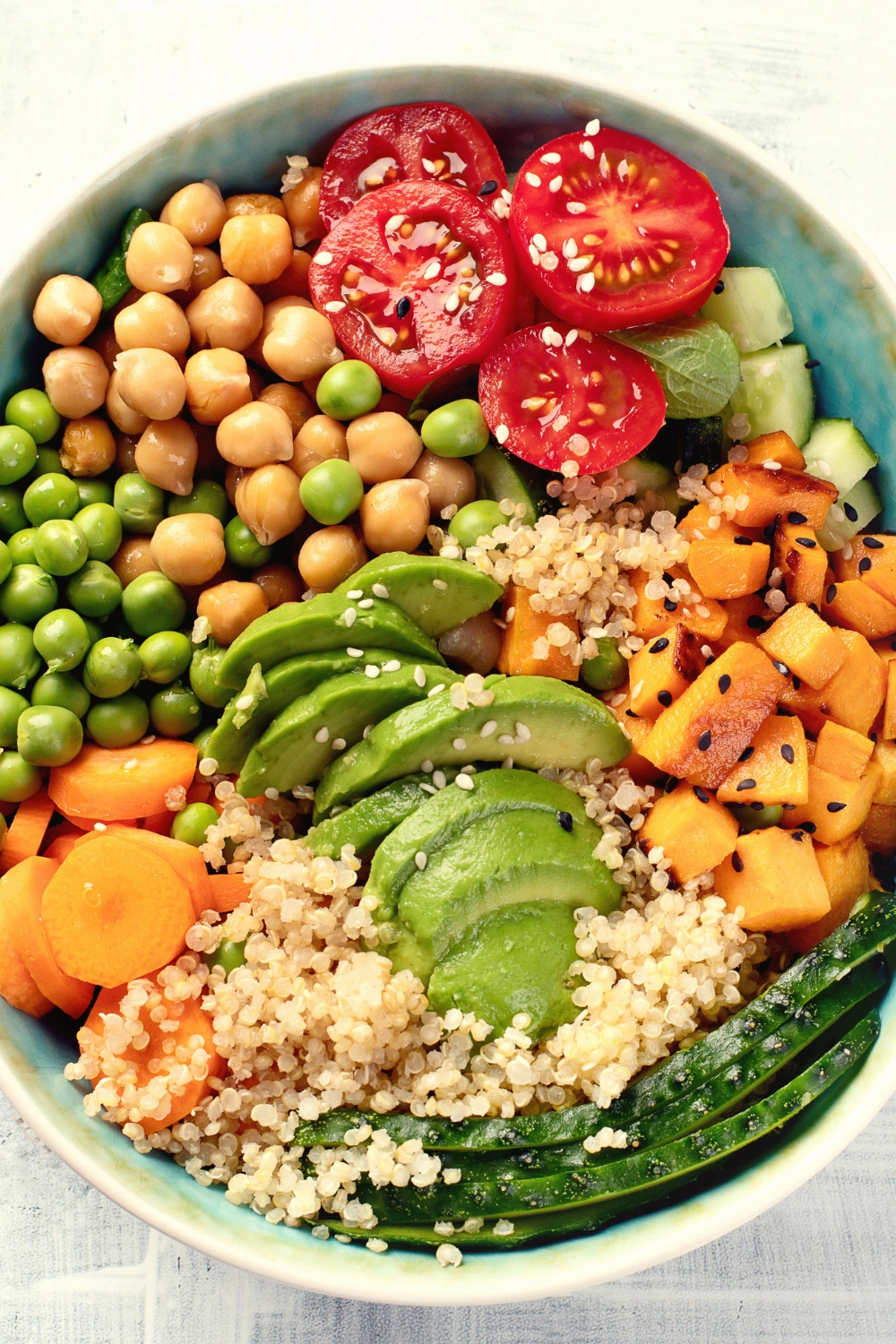 15 Refreshing Summer Dinner Recipes 8 7. Mediterranean Quinoa Bowls
