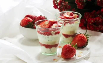 No Bake Berry Cheesecake Cups